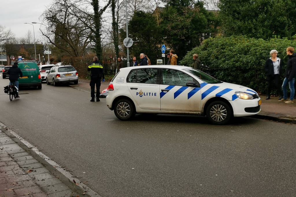 Voetganger gewond bij botsing met auto