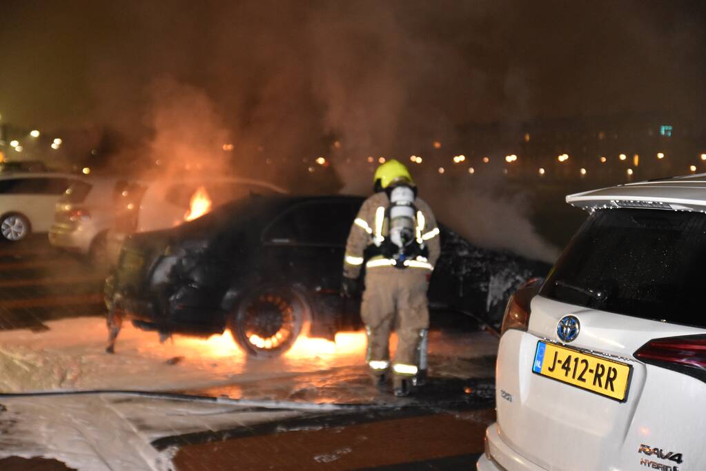 Auto verwoest door brand