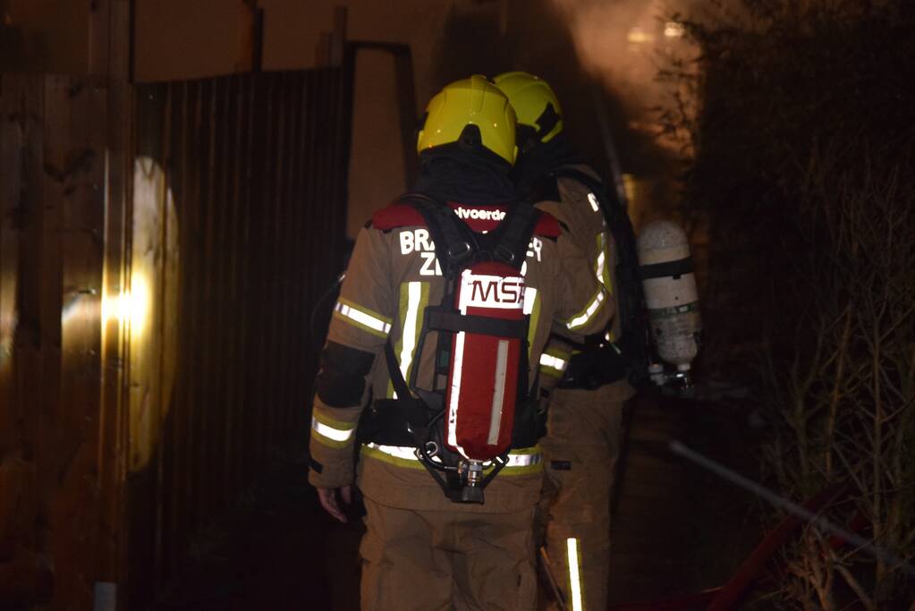 Flinke brand in schuur na explosie