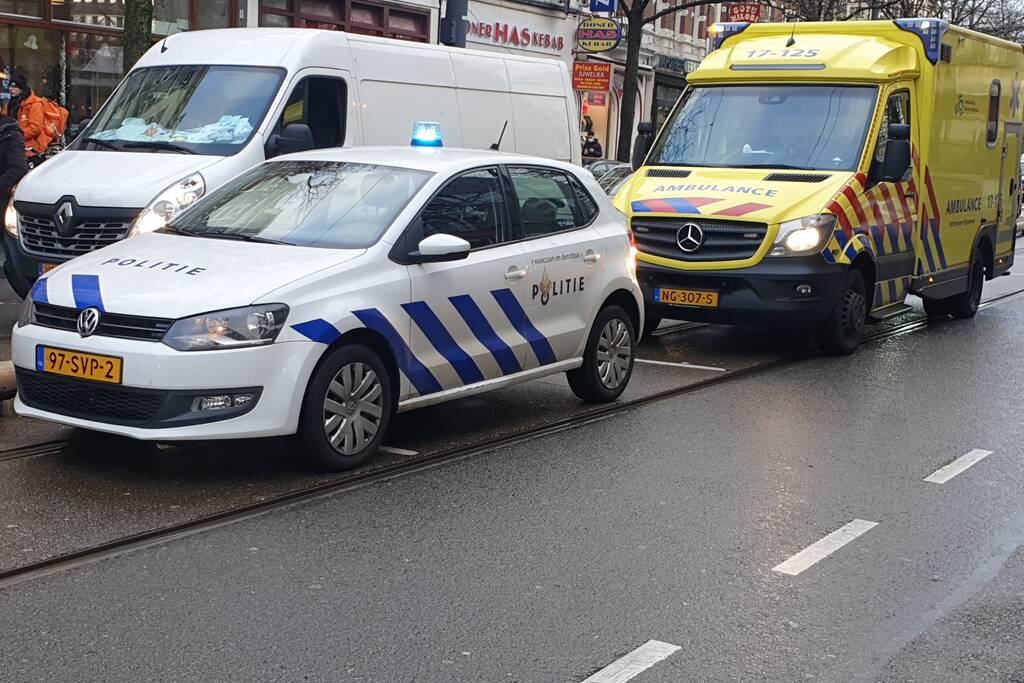 Fietser aangereden door auto