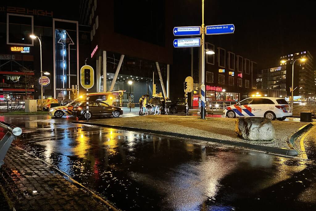 Man gewond bij aanrijding met auto