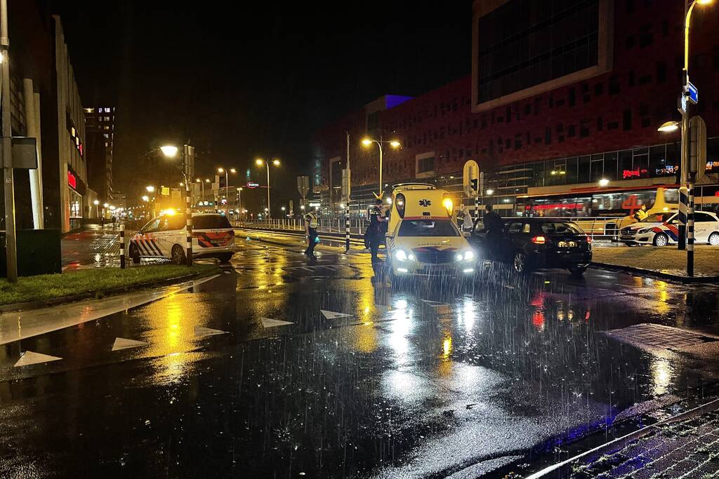 Man gewond bij aanrijding met auto