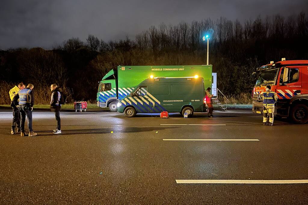 Vrouw omgekomen bij groot ongeval op snelweg