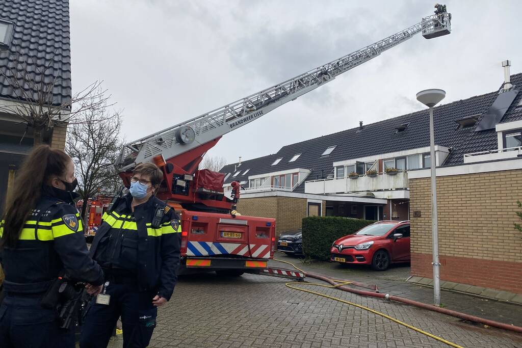 Flinke brand op zolder van woning