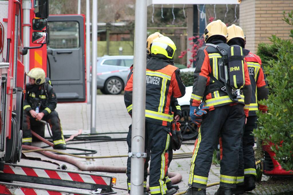Flinke brand op zolder van woning