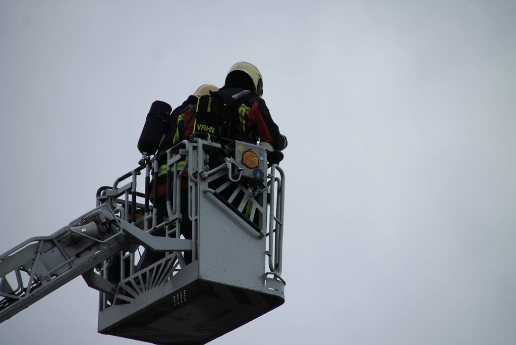 Flinke brand op zolder van woning