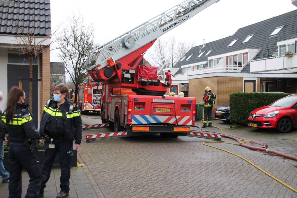 Flinke brand op zolder van woning