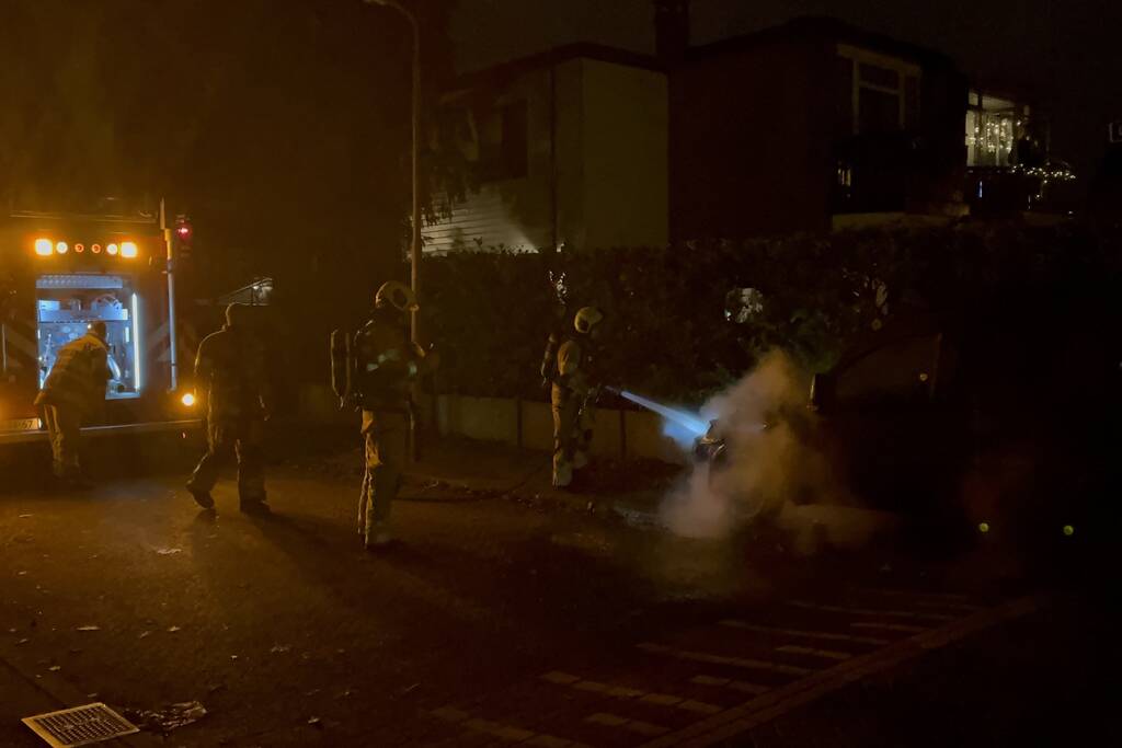 Opnieuw een auto in brand