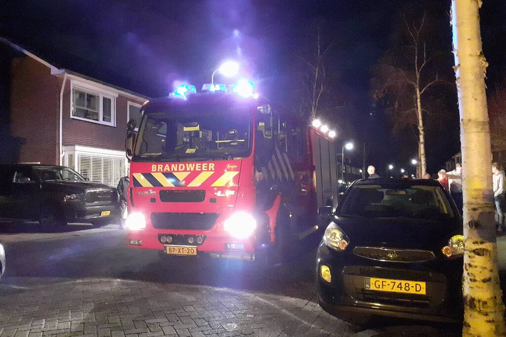 Brand in schoorsteen van woning