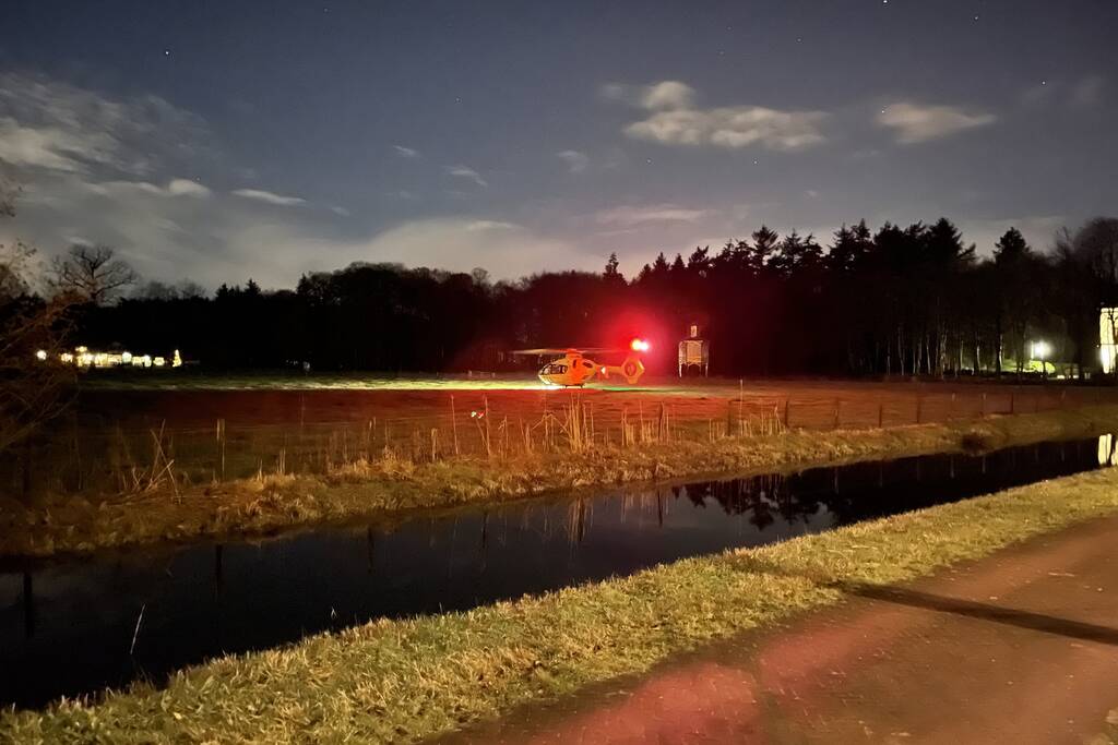 Traumahelikopter geland voor rendez vous