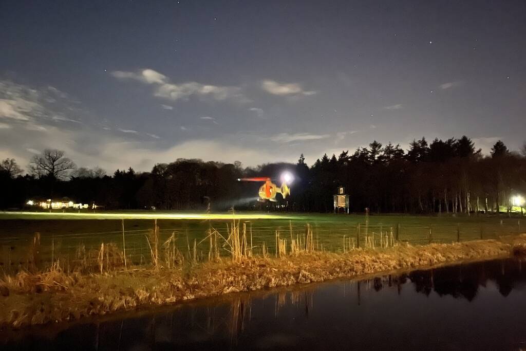 Traumahelikopter geland voor rendez vous