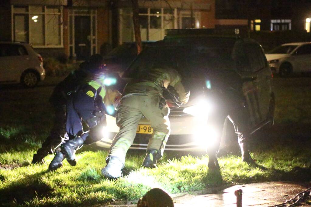 Bestelbus Gaat in vlammen op