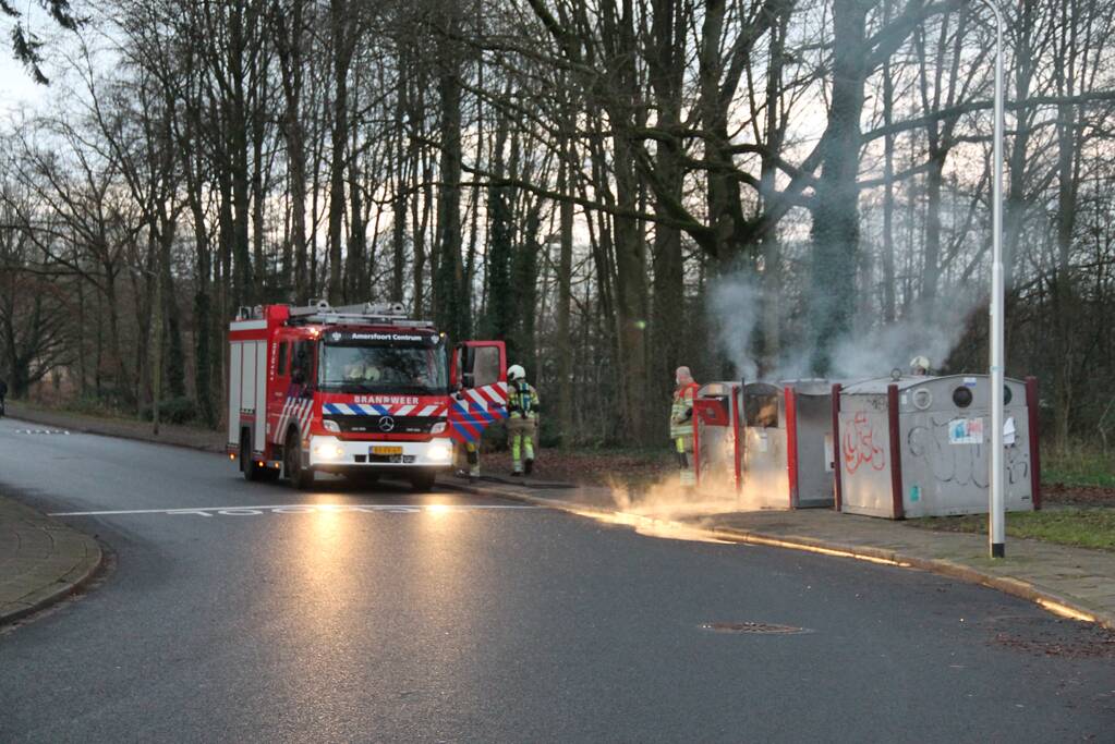 Fikse brand in plastic container