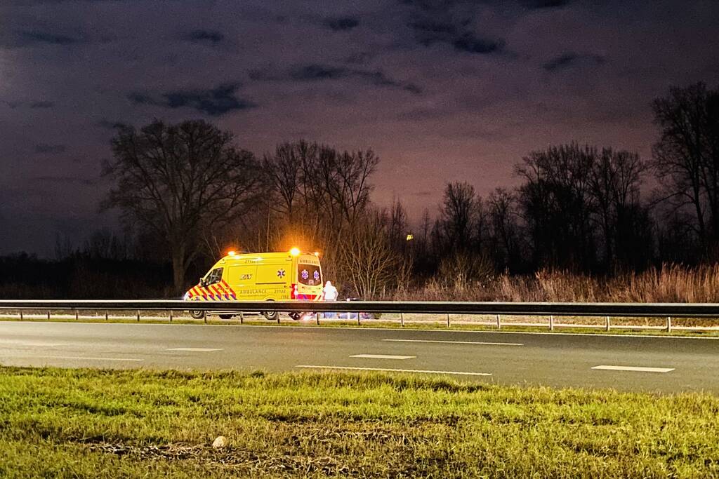 Automobilist belandt in sloot