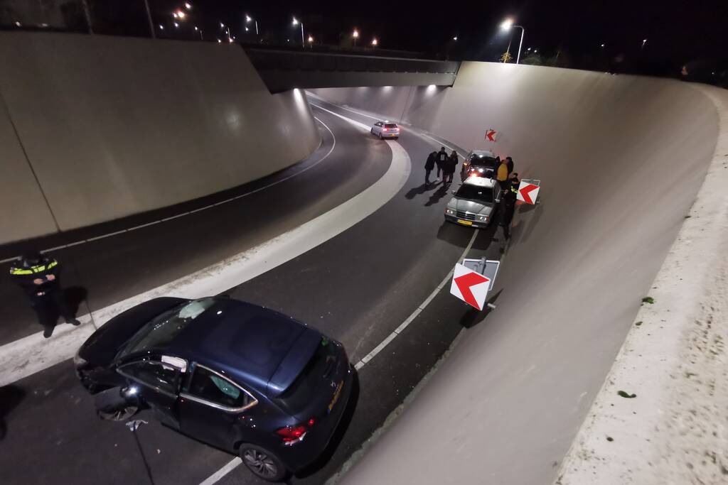 Veel schade bij ongeval tussen twee auto's