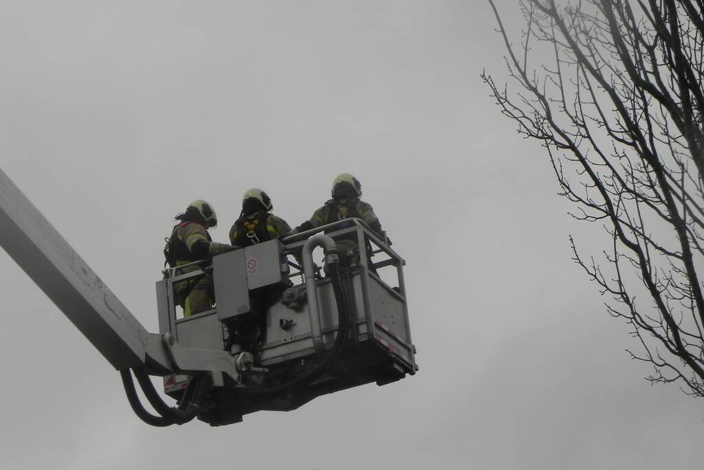 Dakkapel losgeschoten door de wind