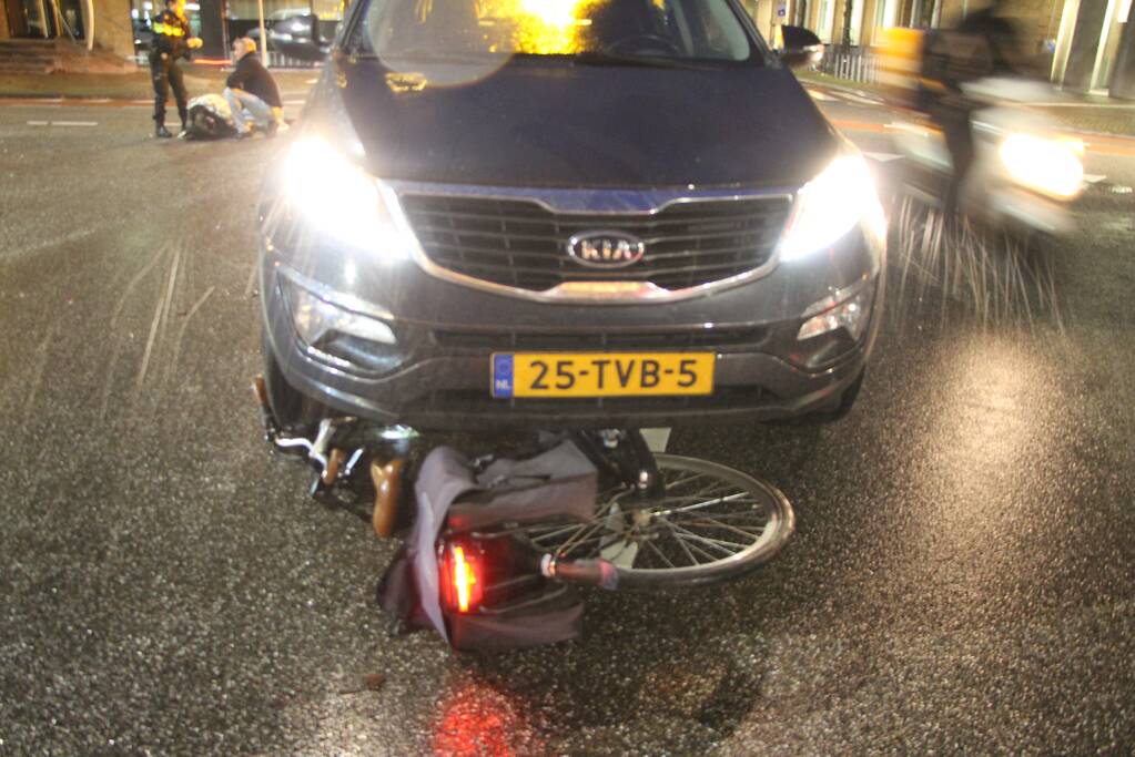 Fietser gewond bij aanrijding met auto