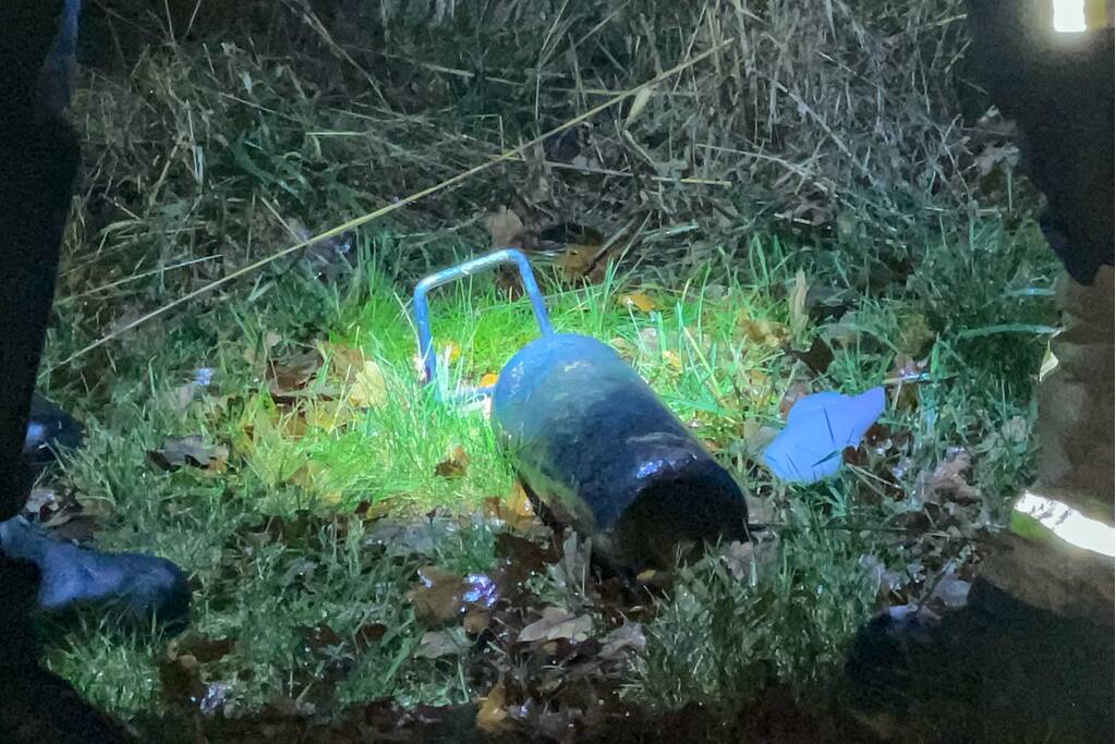 Auto met lachgas in brand bij ongeval