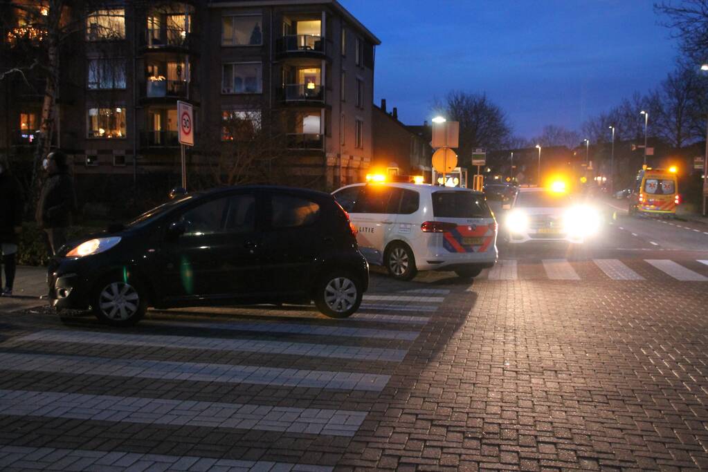 Voetganger op kruispunt aangereden