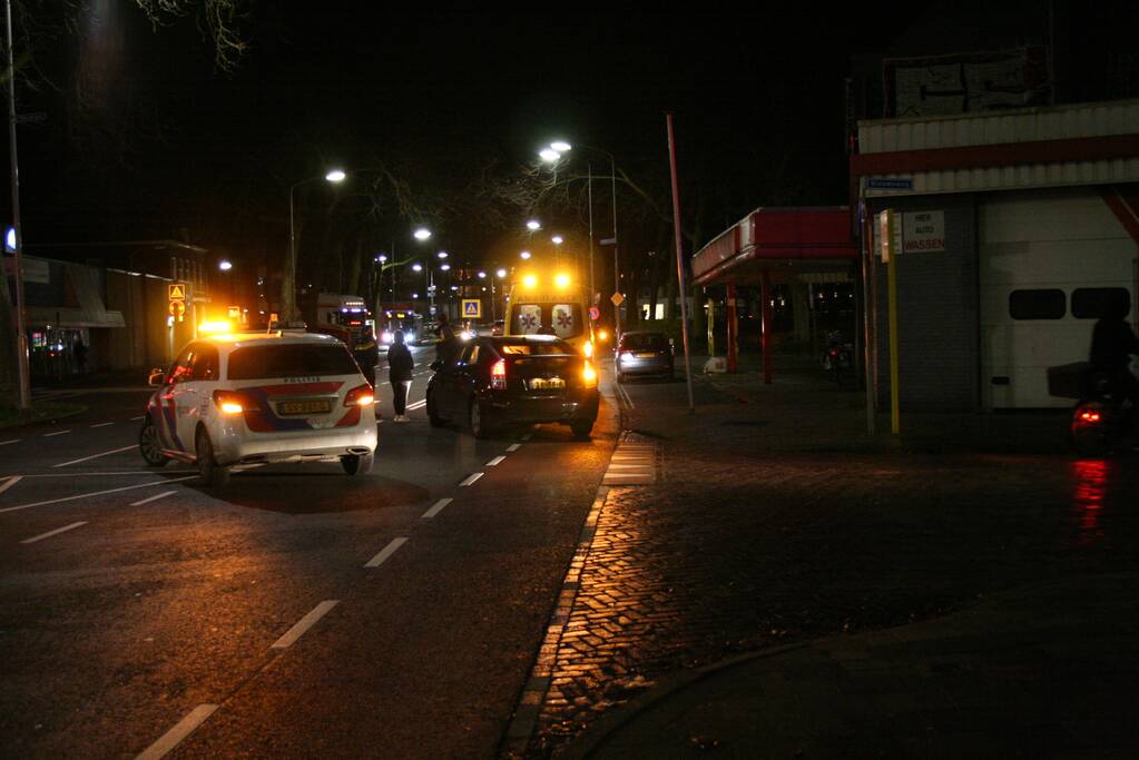 Fietser gewond bij botsing met auto