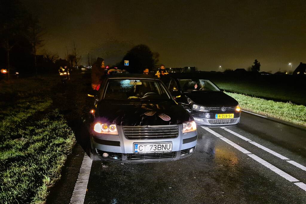 Schade na botsing tussen twee voertuigen