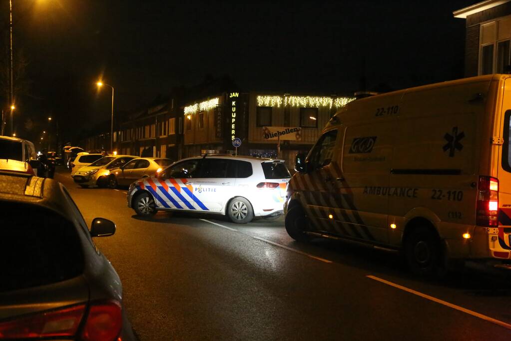 Schade na botsing tussen twee voertuigen