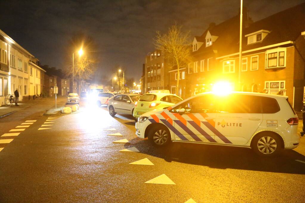 Schade na botsing tussen twee voertuigen