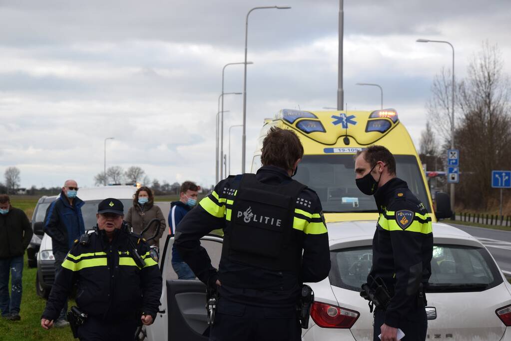 Fietser gewond naar ziekenhuis door ongeval
