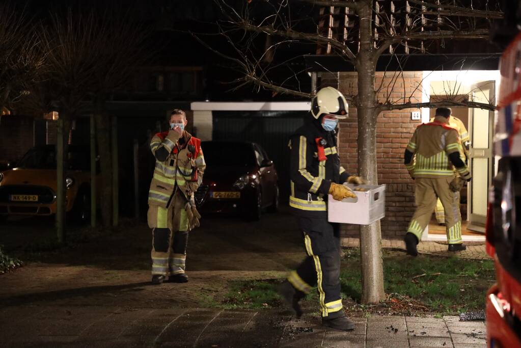 Brand in schoorsteen van woning