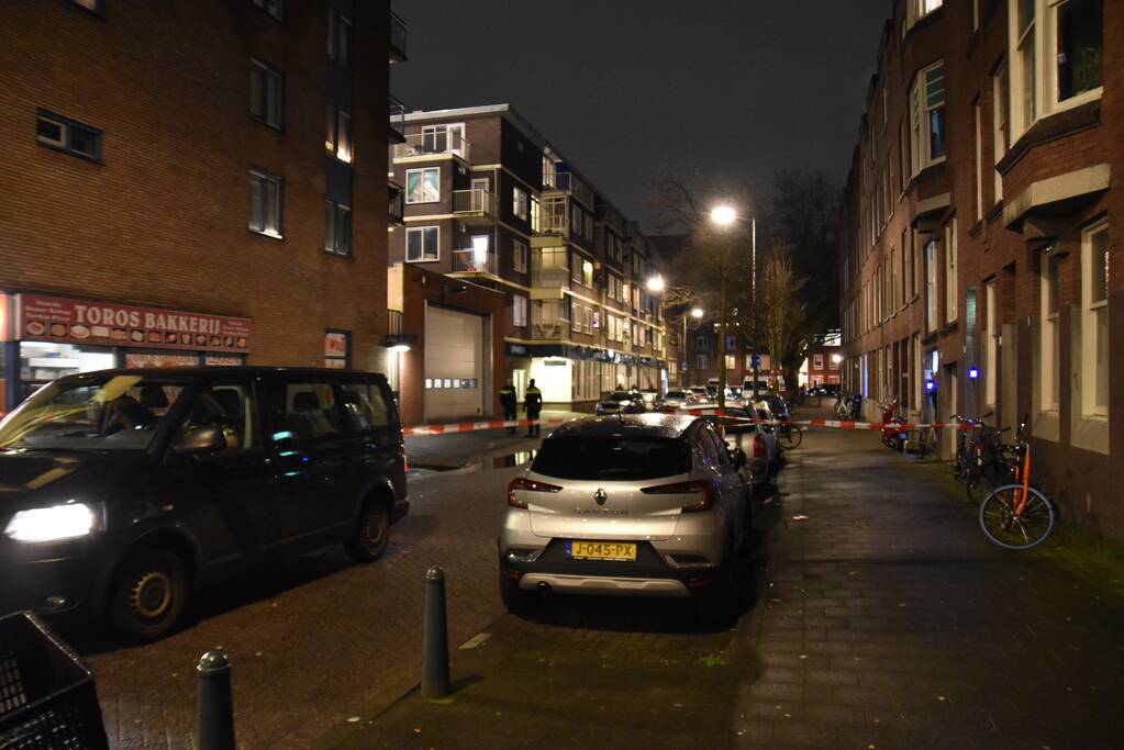 Arrestatieteam doet inval in woning