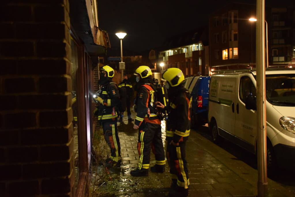 Vuurwerk vernield ruit leegstaande Chinees restaurant
