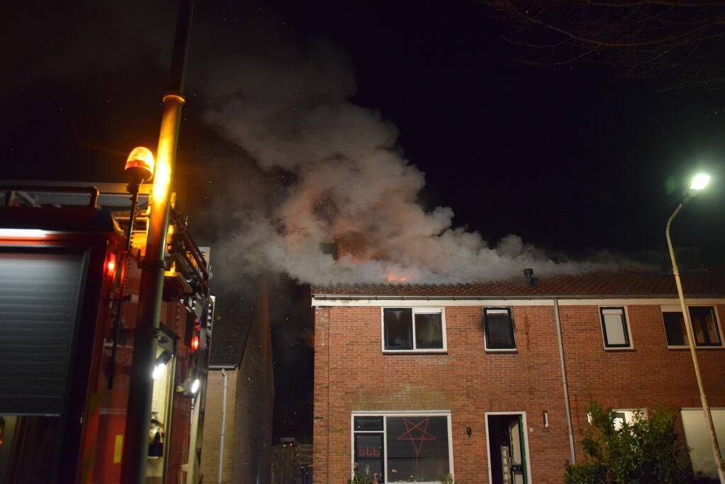 Persoon overleden bij uitslaande woningbrand