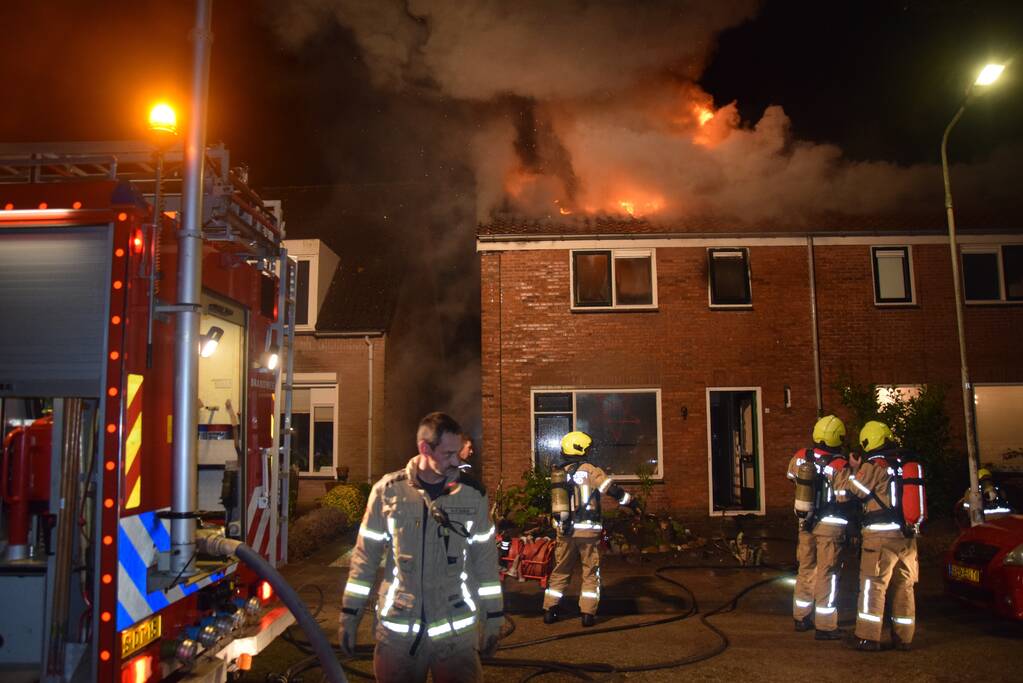 Persoon overleden bij uitslaande woningbrand