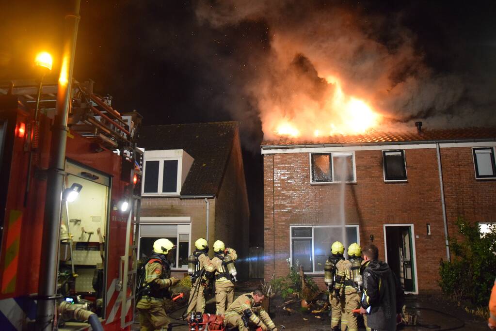 Persoon overleden bij uitslaande woningbrand
