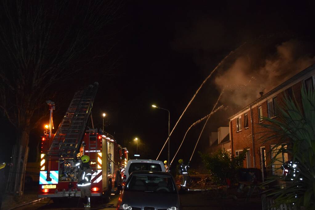 Persoon overleden bij uitslaande woningbrand