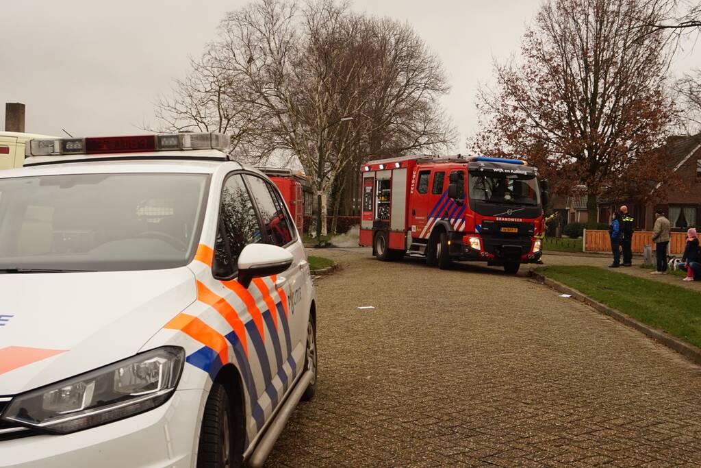 Veel rook bij buitenbrand