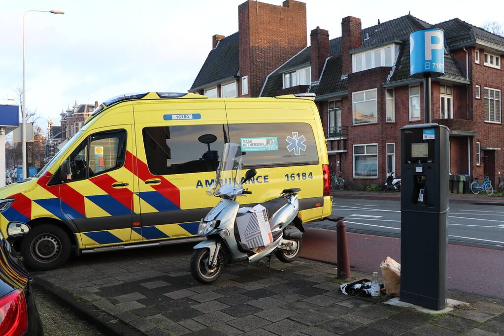 Flinke schade bij aanrijding auto versus scooter