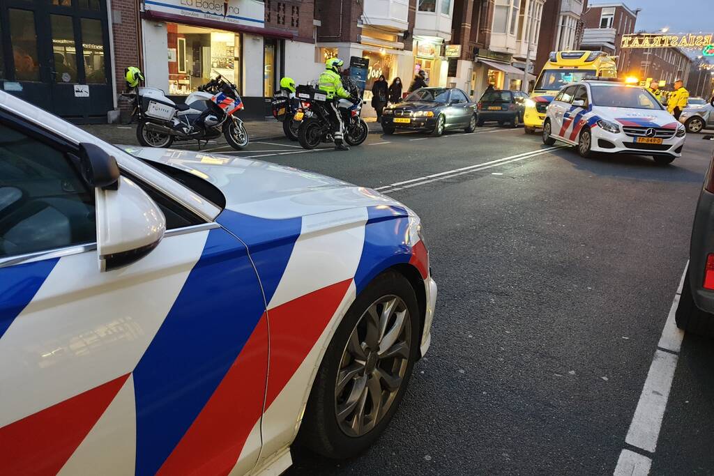 Scooterrijder gewond bij aanrijding met auto