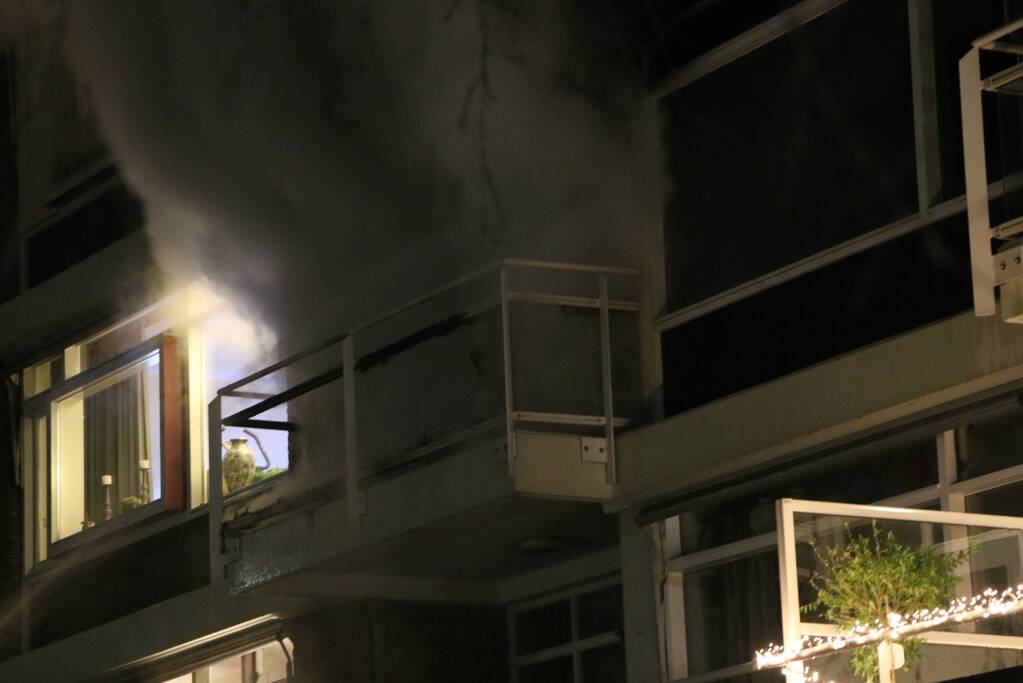Uitslaande brand in flatwoning