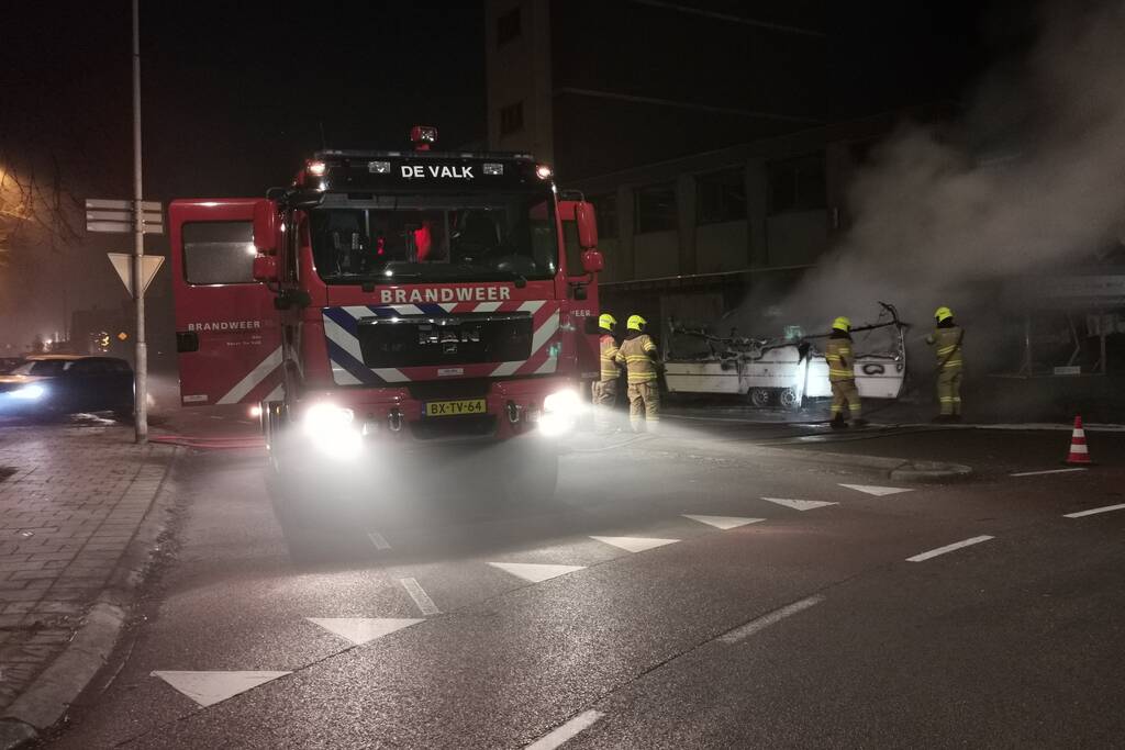 Caravan totaal verwoest door brand
