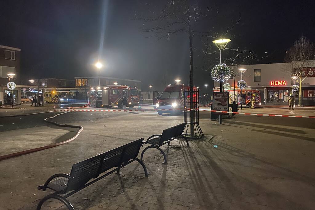 Grote uitslaande brand in woning