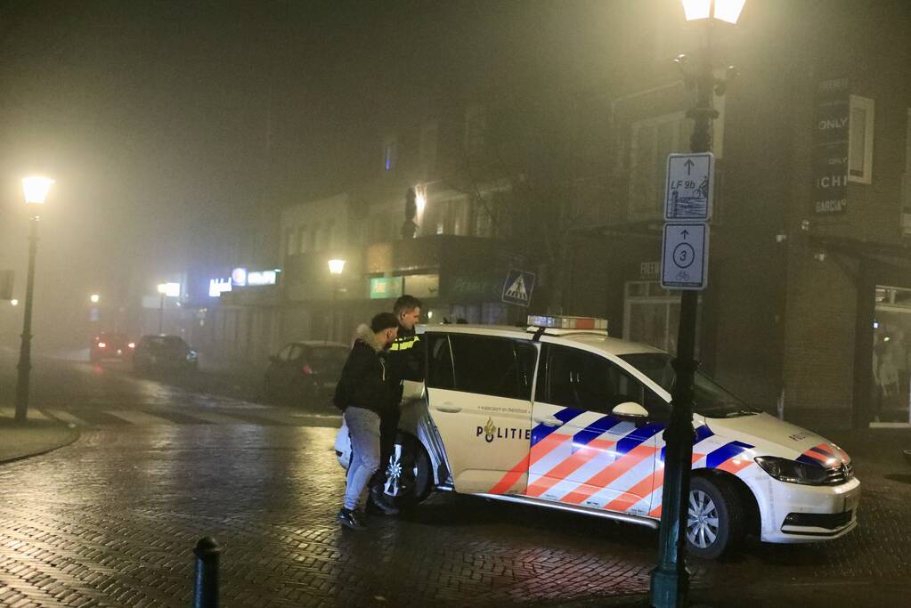 Twee jongemannen aangehouden na niet opvolgen maatregelen
