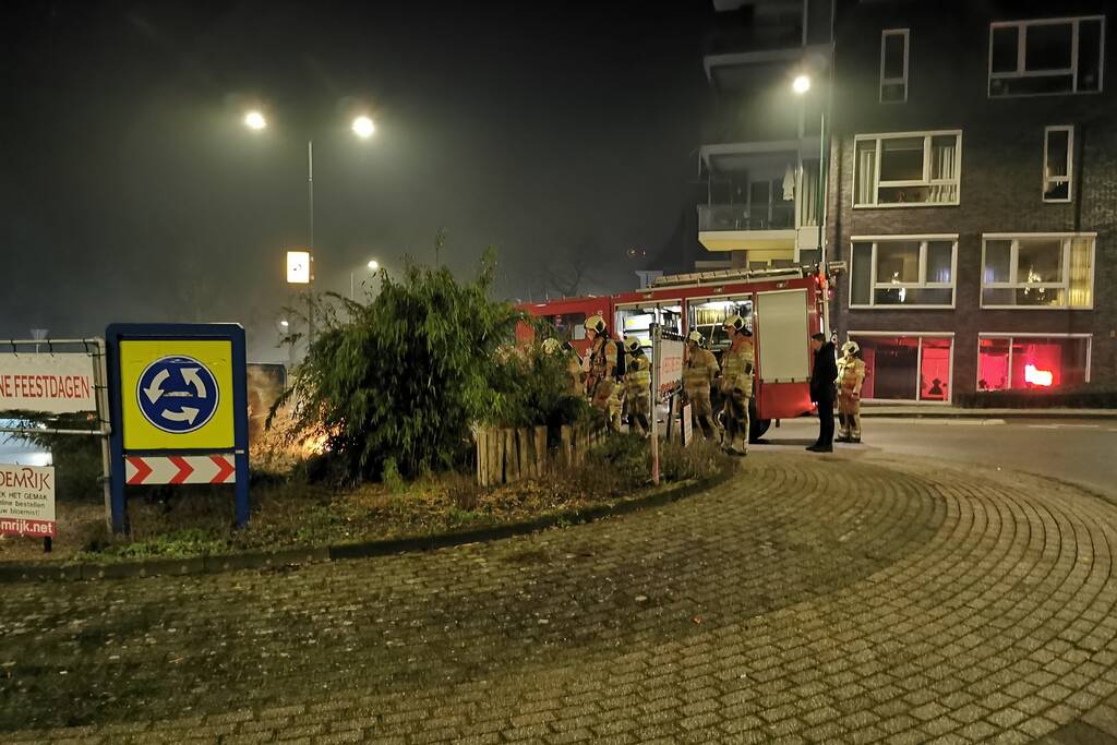 Beren op rotonde opgeblazen door vuurwerk