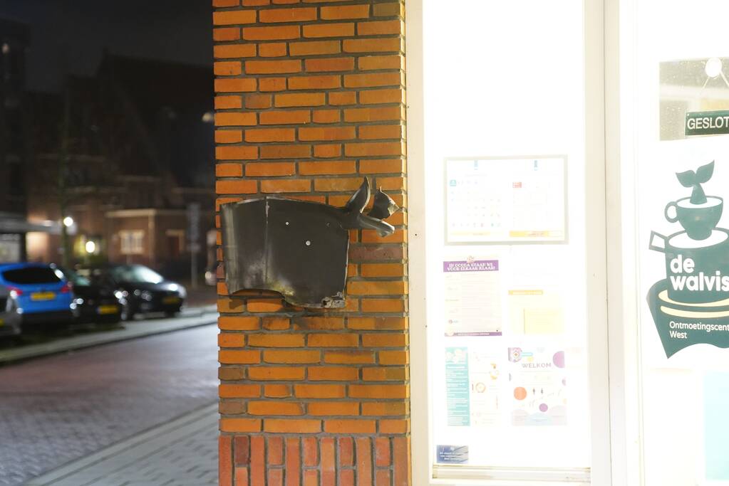 Gebouwbrand blijkt opgeblazen brievenbus