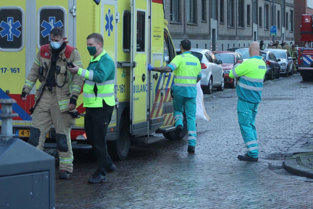 Drie bewoners ademen rook in bij brand in woning