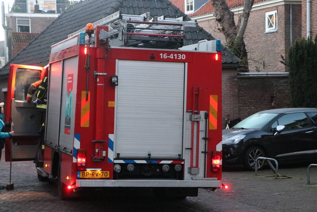 Pand loopt schade op door verbrande kerstbomen