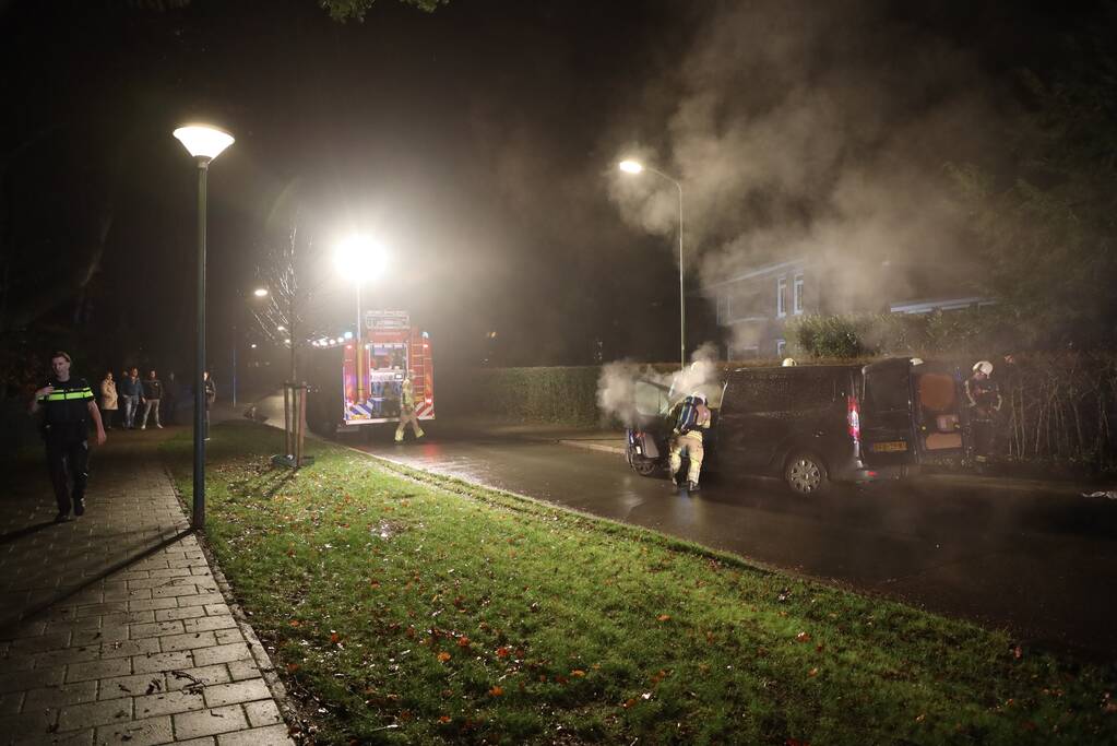 Forse schade na brand in bestelbus