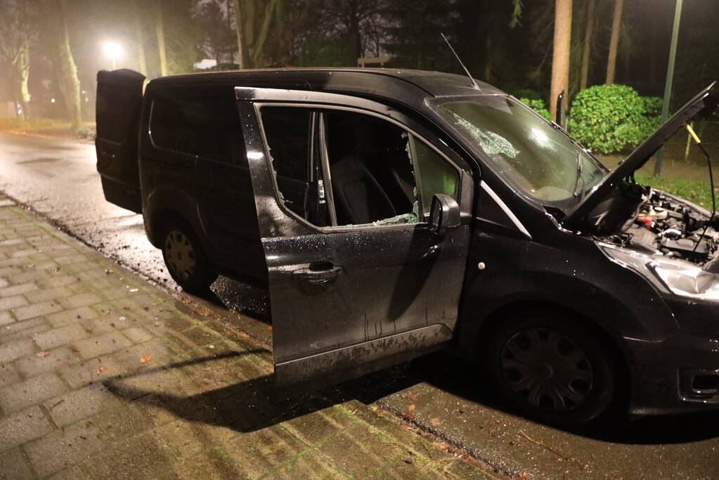 Forse schade na brand in bestelbus