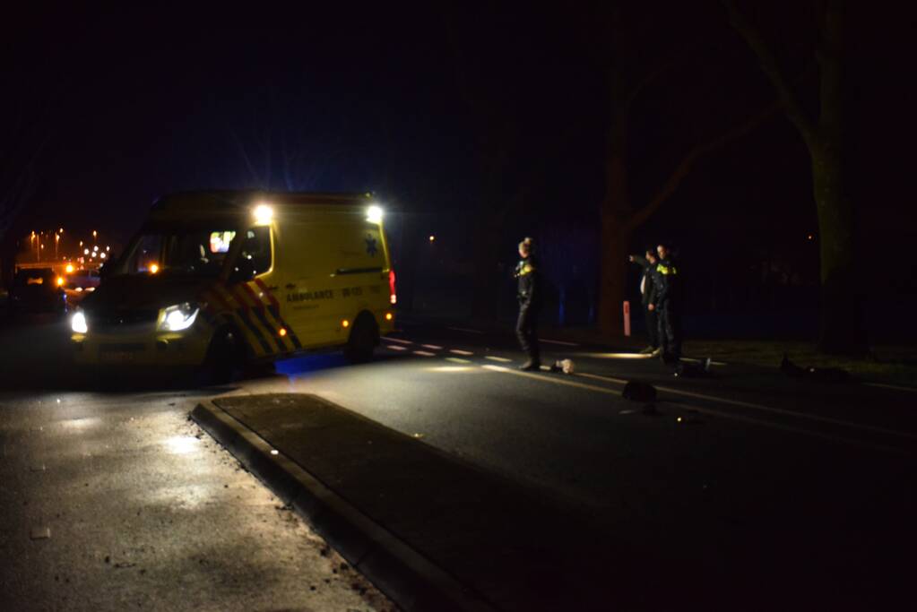Scooterrijder ernstig gewond bij aanrijding met auto