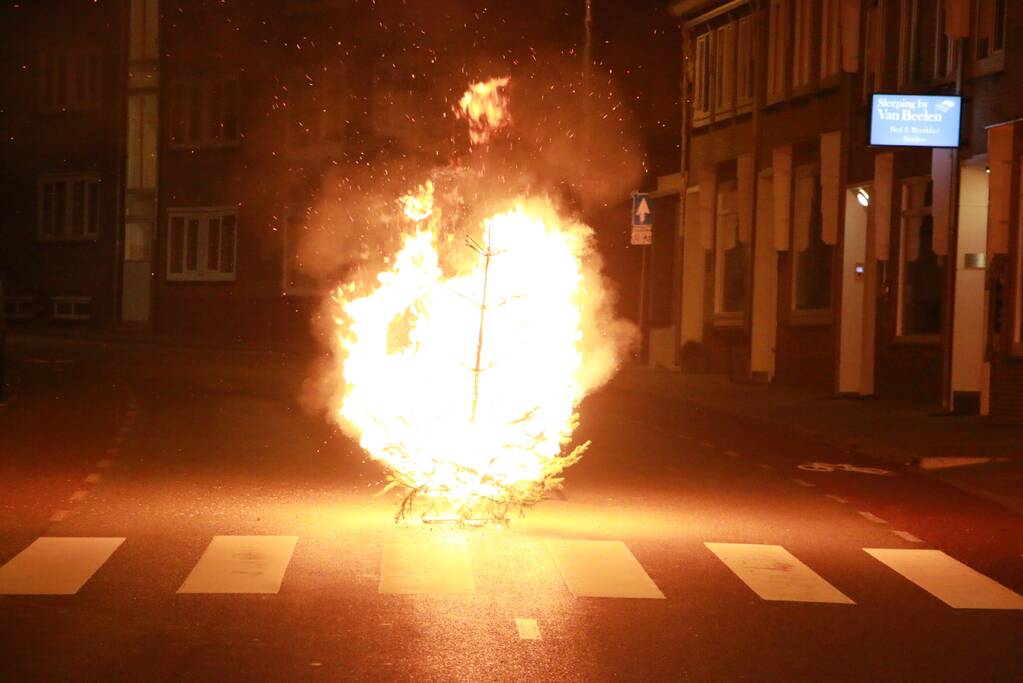 Onrustige nacht door jongeren
